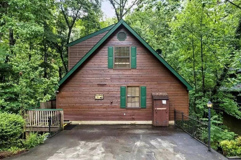 הוילה פיג'ן פורג' Beary Peaceful Smokies Retreat: Hot-Tub & Pools מראה חיצוני תמונה