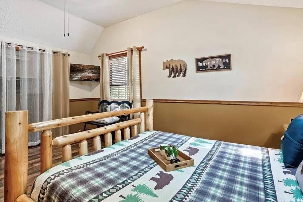 הוילה פיג'ן פורג' Beary Peaceful Smokies Retreat: Hot-Tub & Pools מראה חיצוני תמונה