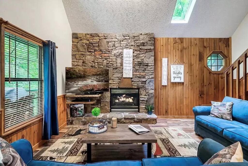 הוילה פיג'ן פורג' Beary Peaceful Smokies Retreat: Hot-Tub & Pools מראה חיצוני תמונה